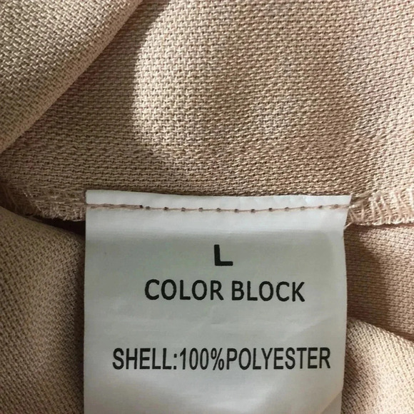 COLOR BLOCK Tab Pocket Blouse - Picture 7 of 8